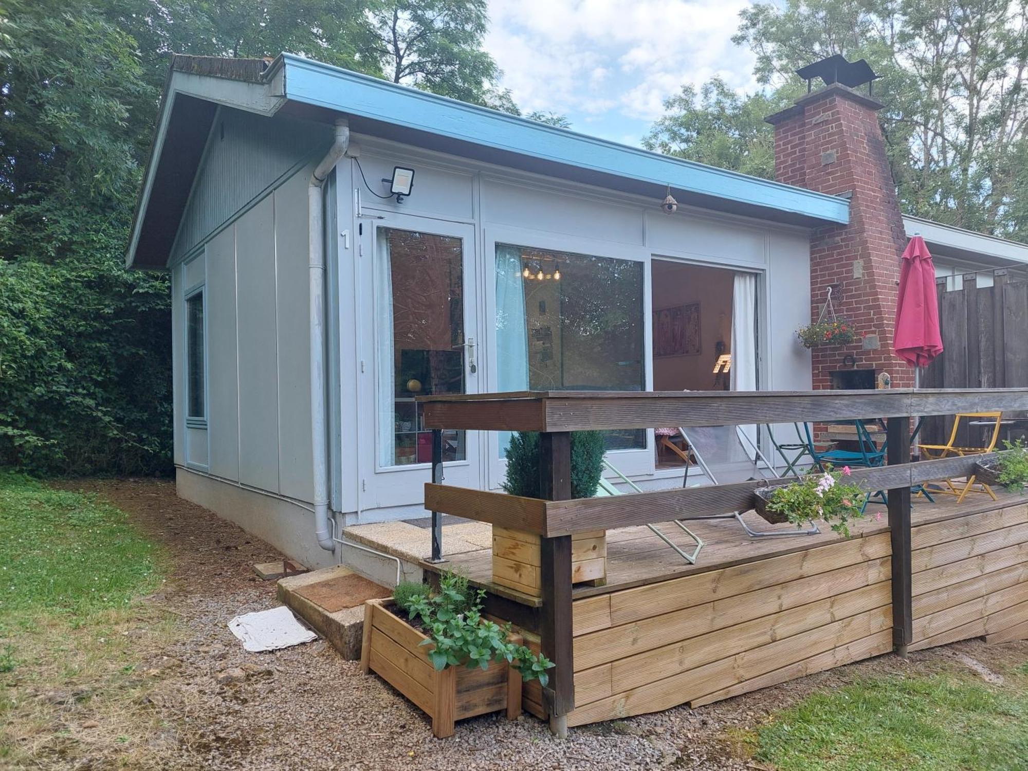 Le Petit Chalet - Bungalow Waulsort Ngoại thất bức ảnh