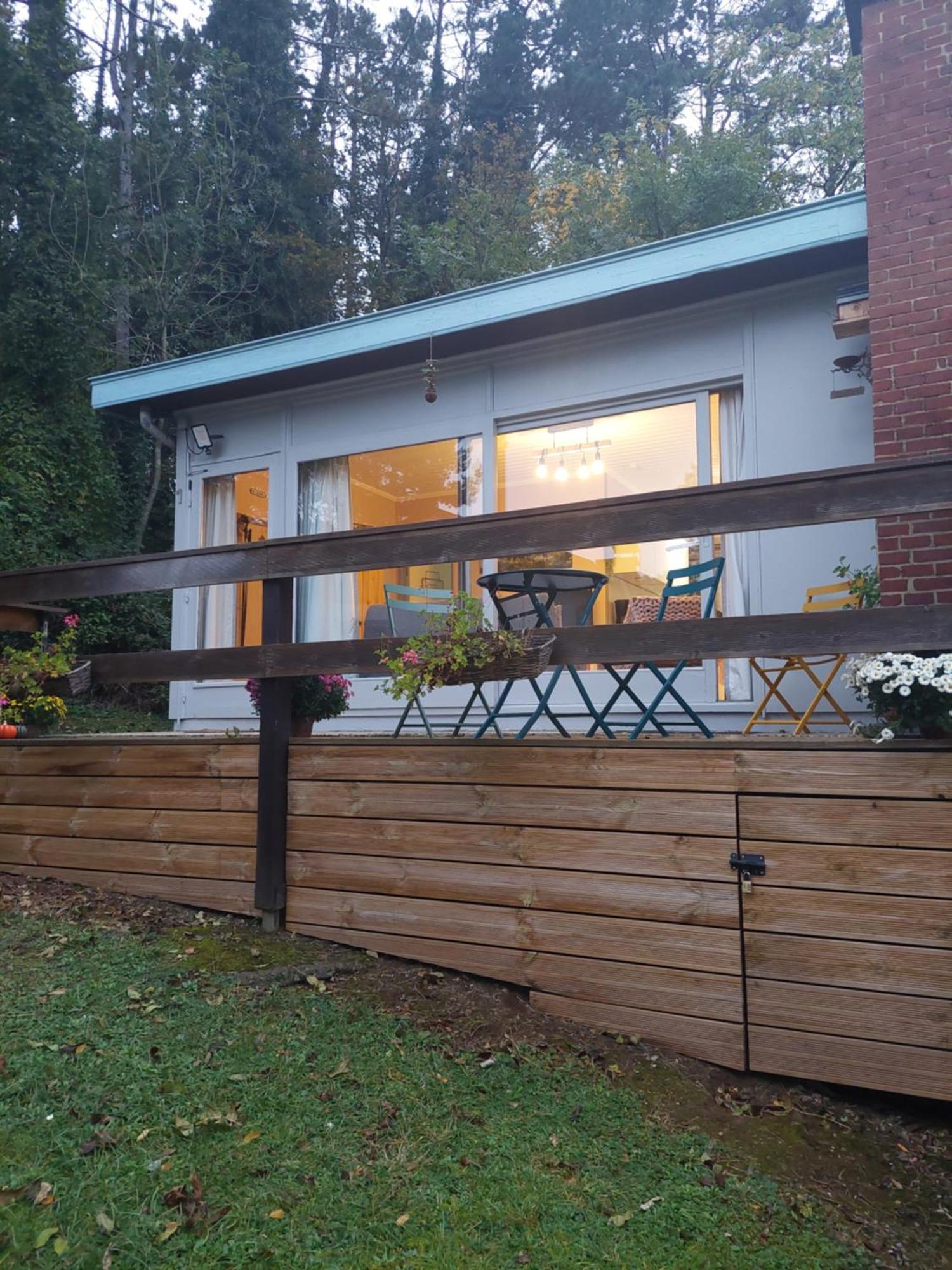 Le Petit Chalet - Bungalow Waulsort Ngoại thất bức ảnh