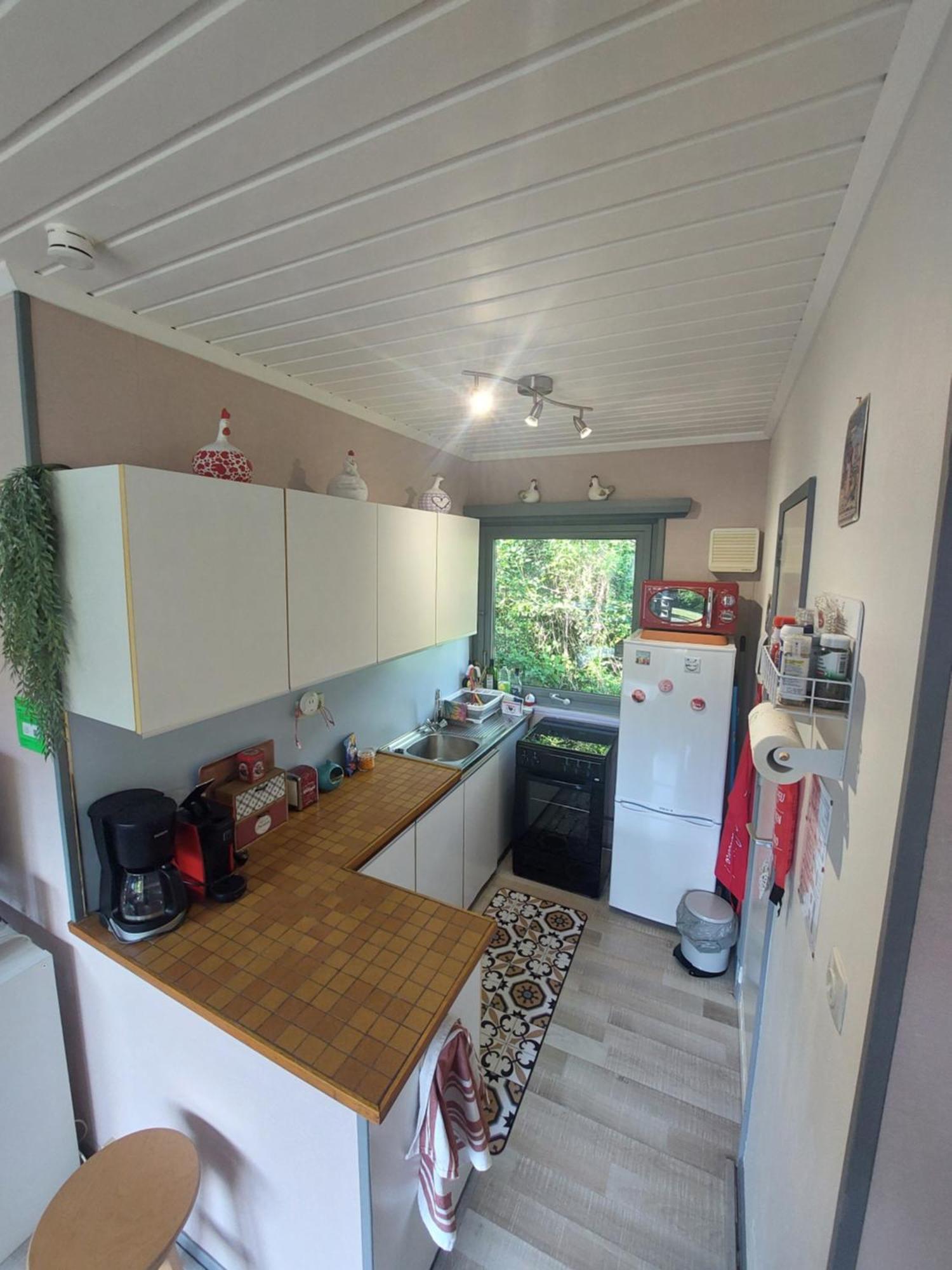 Le Petit Chalet - Bungalow Waulsort Ngoại thất bức ảnh